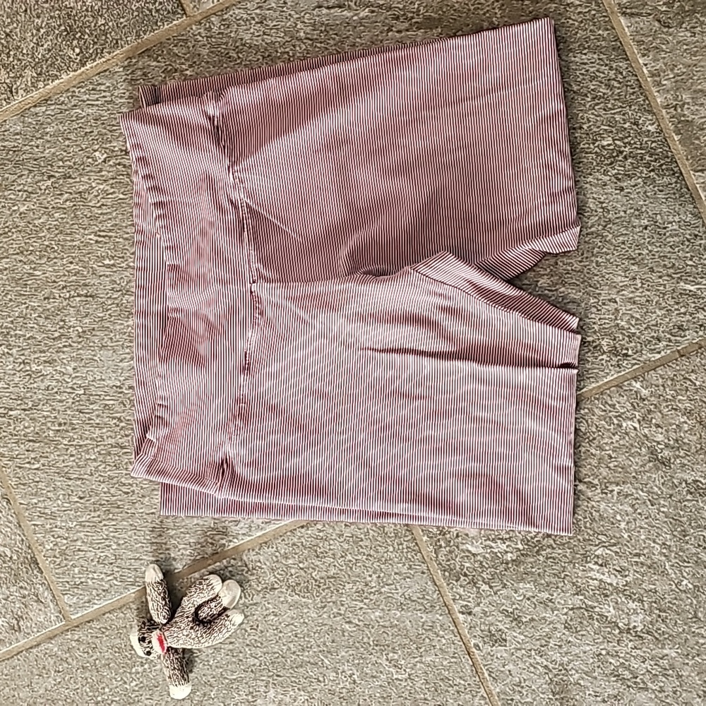 American Eagle Outfitters leggings size M mauve/purple stripes